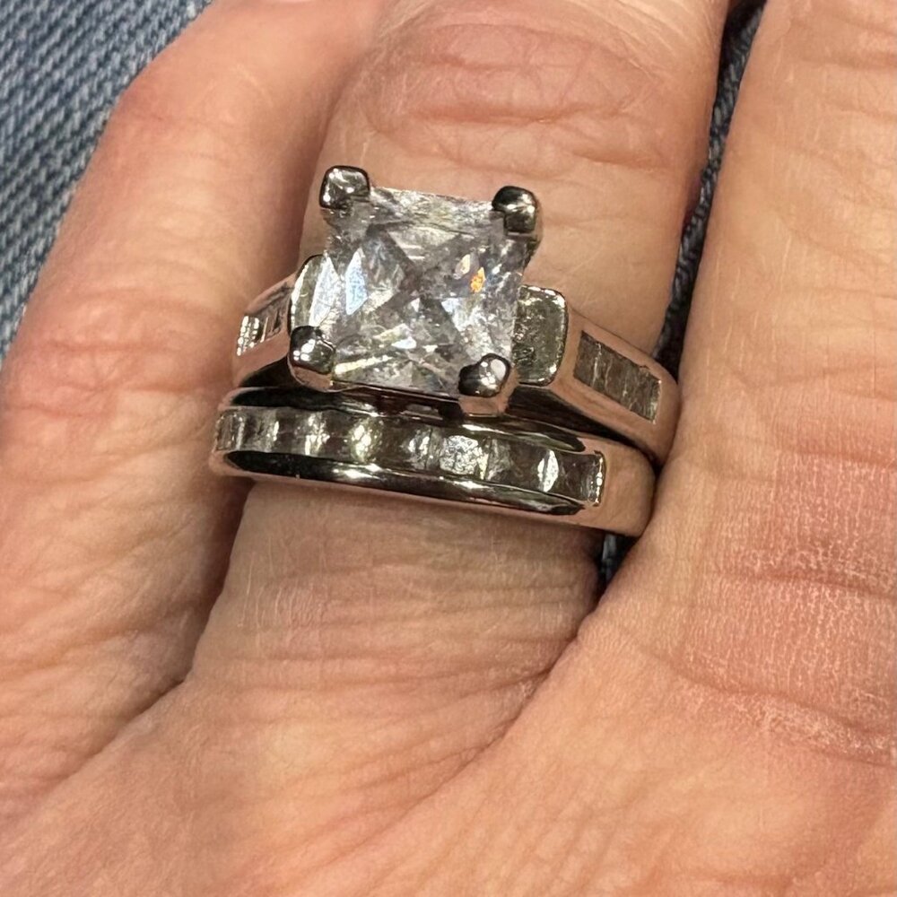 WOMEN'S COSTUME JEWELRY WEDDING SET, SIZE 6.5